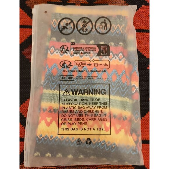 Colorful Women's Zigzag Patterned Leggings 95% Polyester  5% Spandex. Medium - Picture 2 of 8